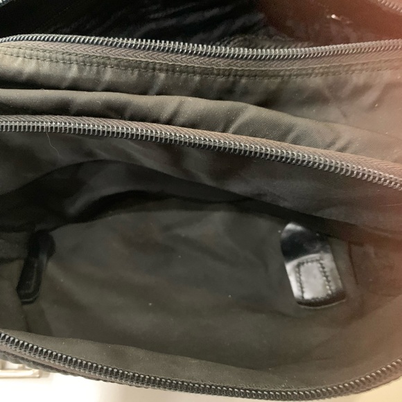 PRADA Authentic classic messenger bag - Picture 8 of 16